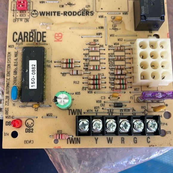 White Rodgers 50A55-289-03 Goodman Furnace Ignition System Board - Picture 2 of 4